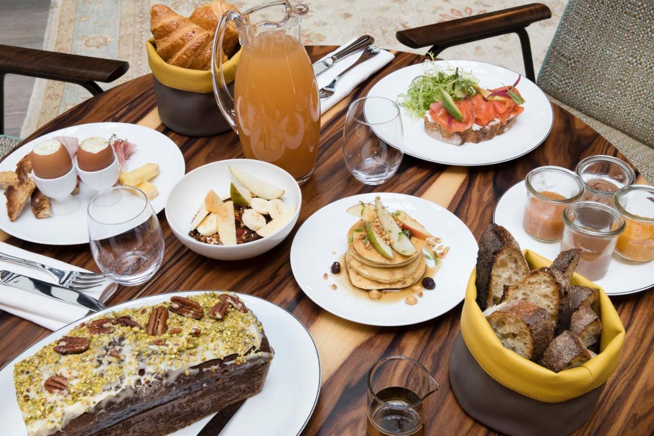 Maison Breguet Paryż Zewnętrze zdjęcie A selection of dishes at the restaurant